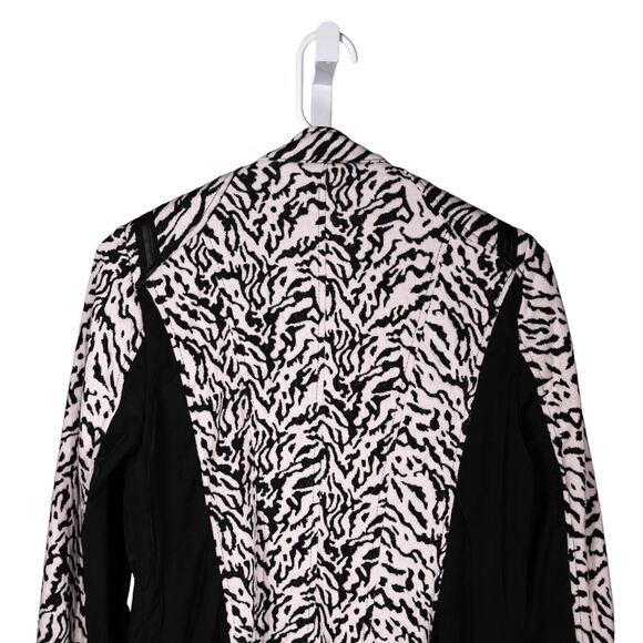 Chico's Women's Jacket Animal Print Stretch Full Zip Mock Neck Pockets 0 US S/4 - Picture 7 of 9